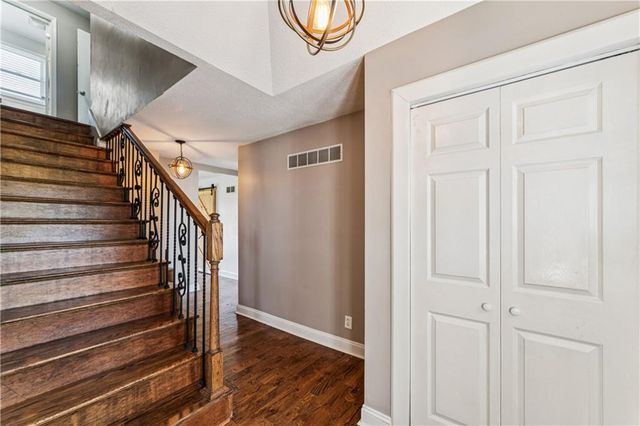 29300 W 119th Street, Olathe, KS 66061