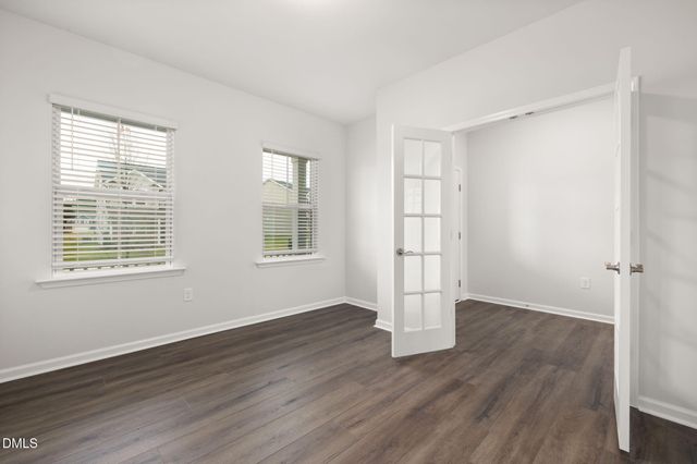 504 Foxfield Way, Fuquay Varina, NC 27526