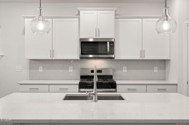 504 Foxfield Way, Fuquay Varina, NC 27526