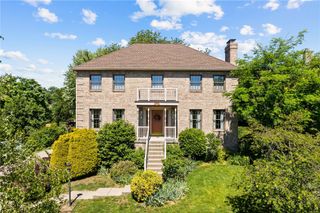 137 Field Club Dr., Robinson Twp, PA 15136
