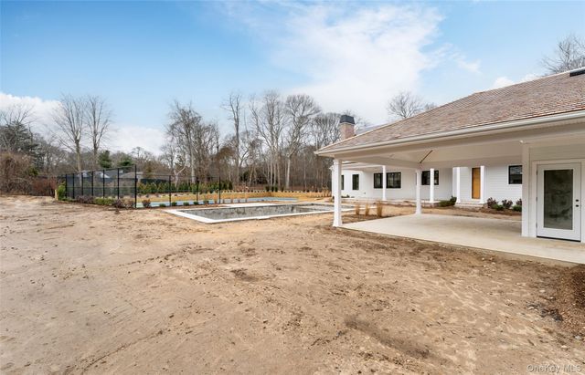 48 Whites Lane, Southampton, NY 11968