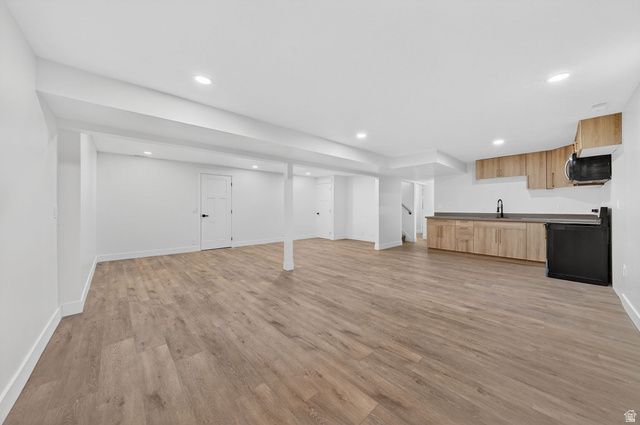 6869 S LARABROOK WAY, West Jordan, UT 84084