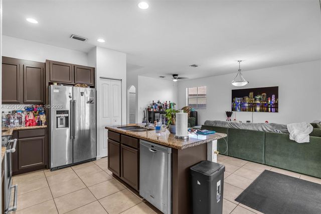 28381 SW 128th Pl, Homestead, FL 33033
