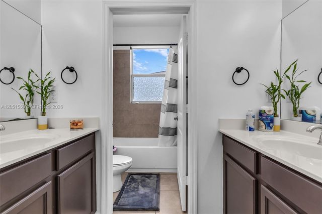 28381 SW 128th Pl, Homestead, FL 33033