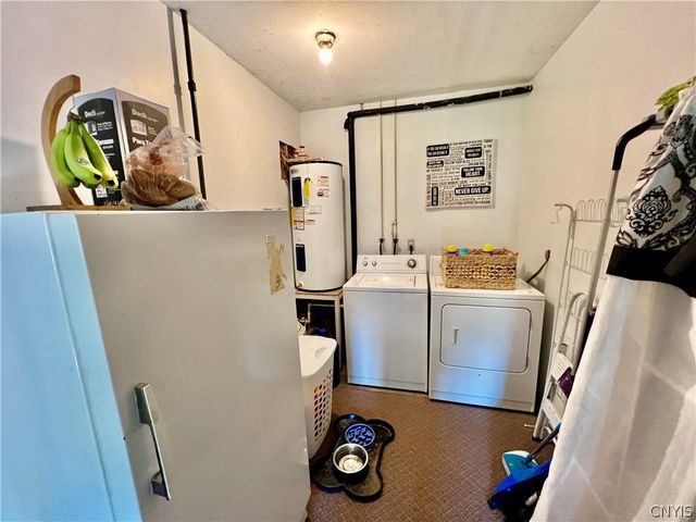 1738 County Route 7, Oswego, NY 13126
