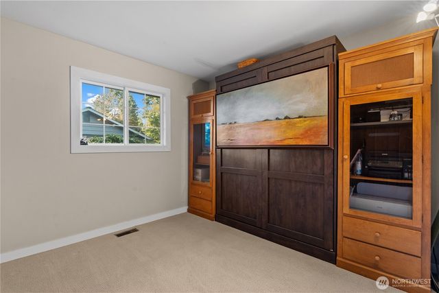 2422 126th Avenue NE, Bellevue, WA 98005