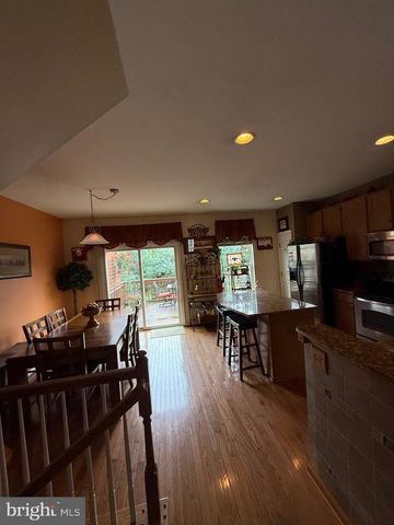 2102 E OAK RD #M4, Vineland, NJ 08361