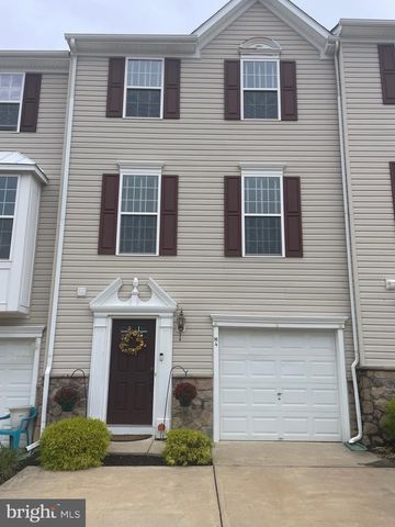 2102 E OAK RD #M4, Vineland, NJ 08361