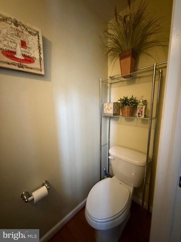 2102 E OAK RD #M4, Vineland, NJ 08361