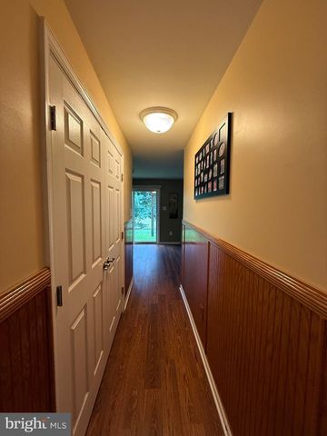 2102 E OAK RD #M4, Vineland, NJ 08361