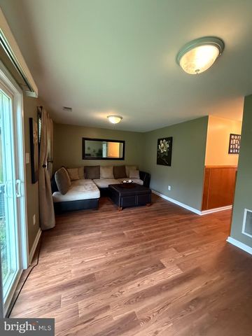 2102 E OAK RD #M4, Vineland, NJ 08361