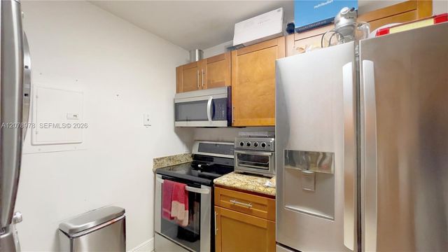7975 SW 86th Street 206, Miami, FL 33143