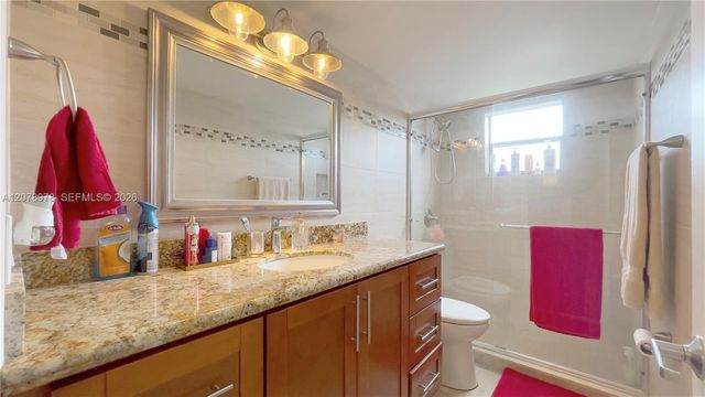 7975 SW 86th Street 206, Miami, FL 33143