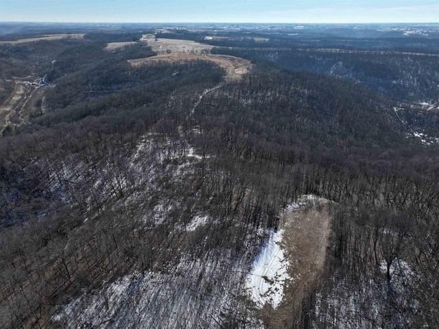 21881 Kale Road, Sparta, WI 54656