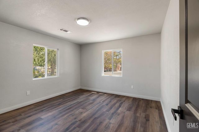 217 Garnsey Avenue, Bakersfield, CA 93309