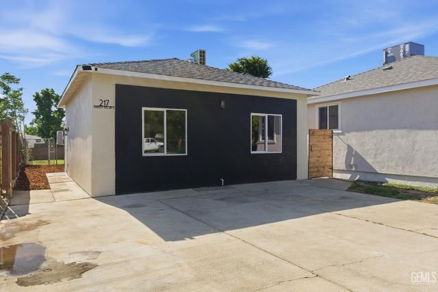 217 Garnsey Avenue, Bakersfield, CA 93309