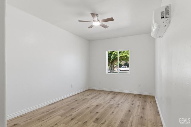 217 Garnsey Avenue, Bakersfield, CA 93309