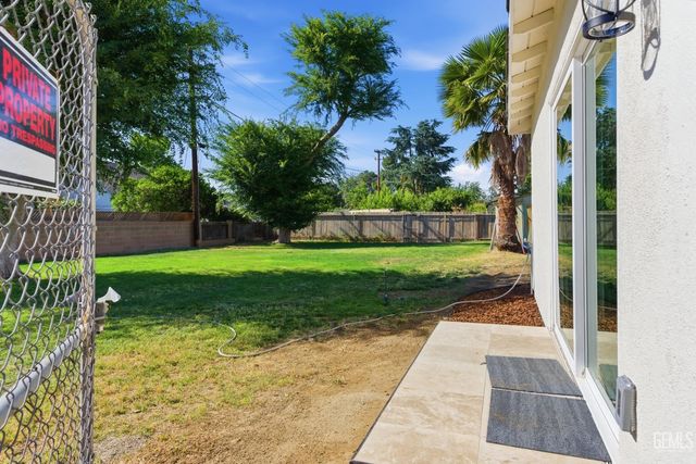217 Garnsey Avenue, Bakersfield, CA 93309
