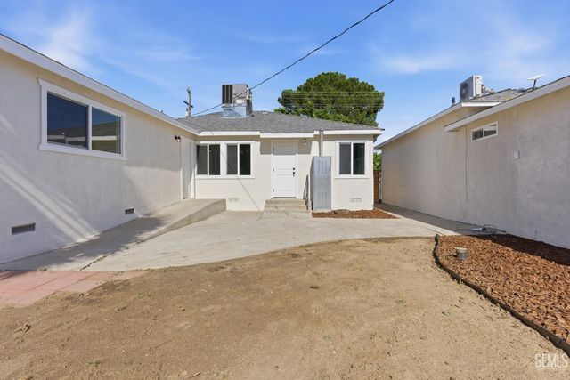 217 Garnsey Avenue, Bakersfield, CA 93309