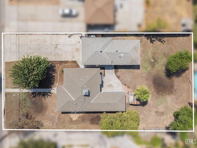217 Garnsey Avenue, Bakersfield, CA 93309