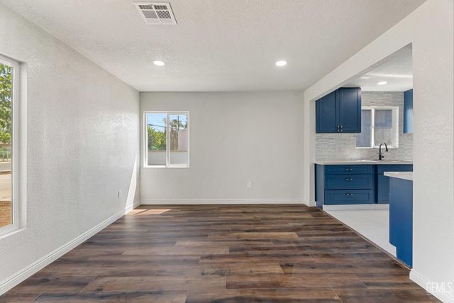 217 Garnsey Avenue, Bakersfield, CA 93309