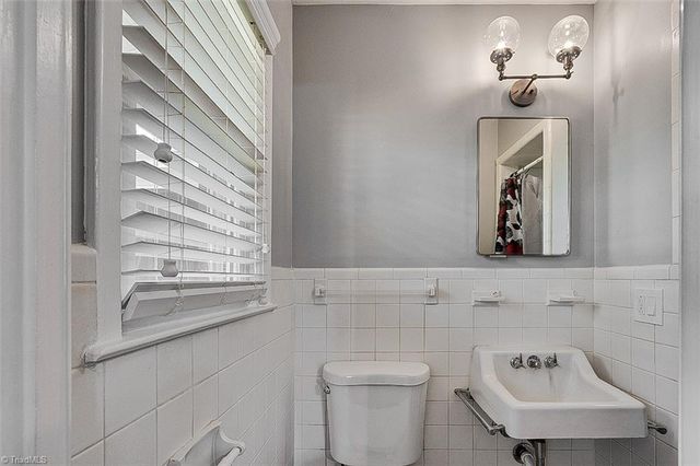 5610 Greenlee Road, Greensboro, NC 27410