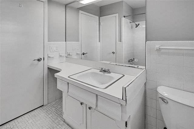 5610 Greenlee Road, Greensboro, NC 27410