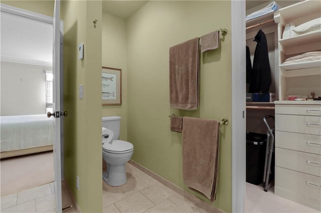 6330 Kennett Place, Mission, KS 66202