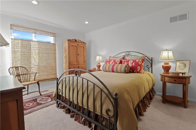 6330 Kennett Place, Mission, KS 66202