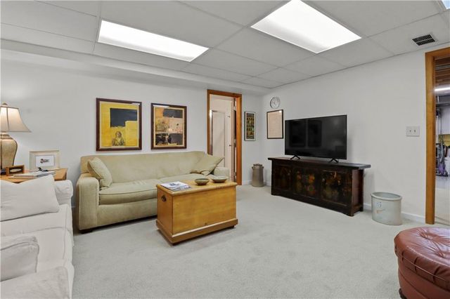 6330 Kennett Place, Mission, KS 66202