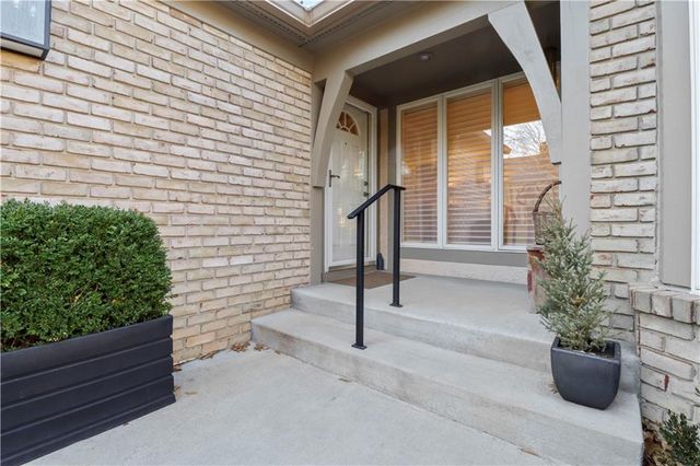 6330 Kennett Place, Mission, KS 66202