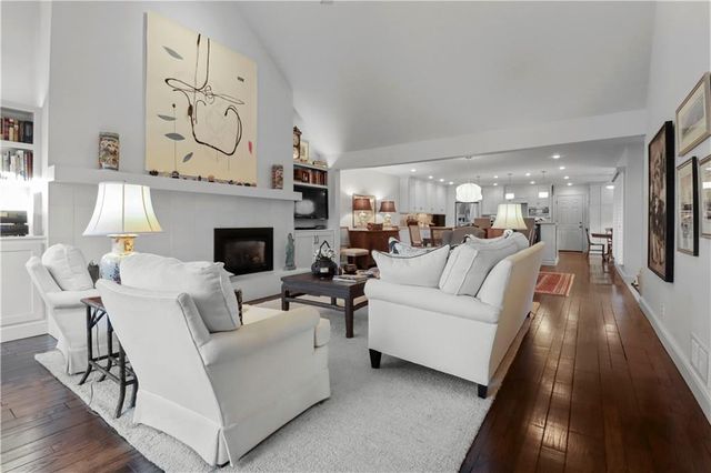 6330 Kennett Place, Mission, KS 66202