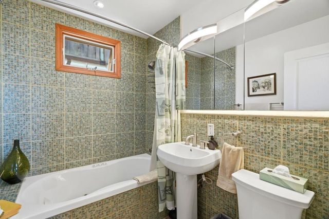 820 Humboldt Road, Brisbane, CA 94005