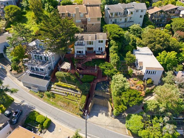 820 Humboldt Road, Brisbane, CA 94005