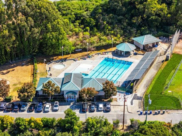 820 Humboldt Road, Brisbane, CA 94005