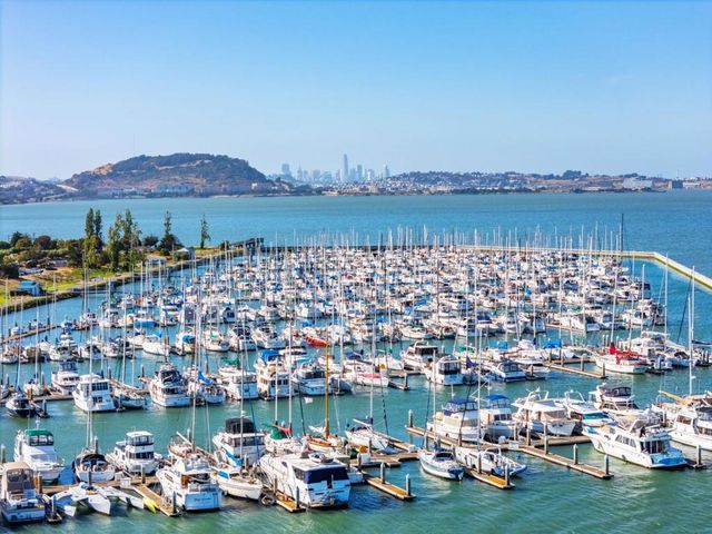 820 Humboldt Road, Brisbane, CA 94005