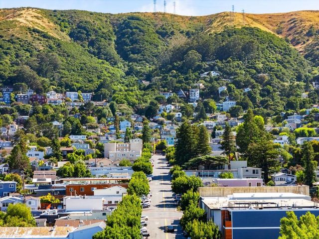 820 Humboldt Road, Brisbane, CA 94005