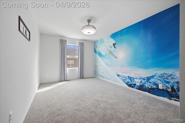 270 Greenan Lane, Orion Charter Township, MI 48362