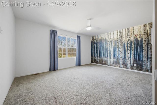 270 Greenan Lane, Orion Charter Township, MI 48362