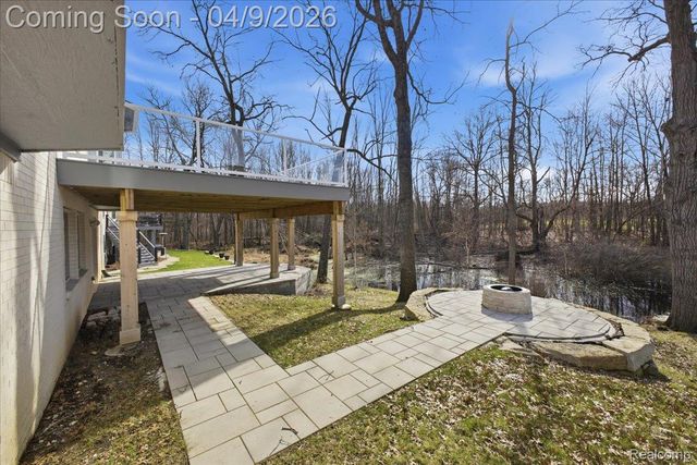 270 Greenan Lane, Orion Charter Township, MI 48362