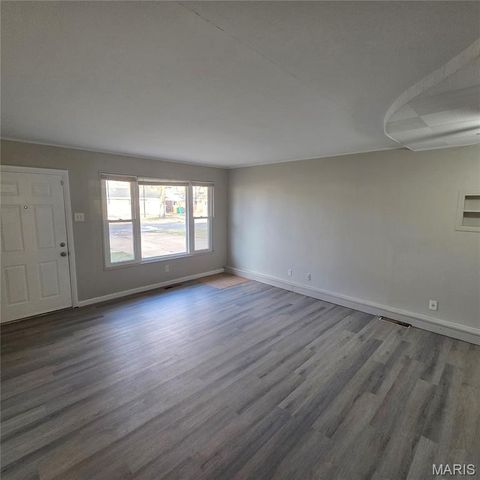 840 Lebon Drive, Bellefontaine Nghbrs, MO 63137