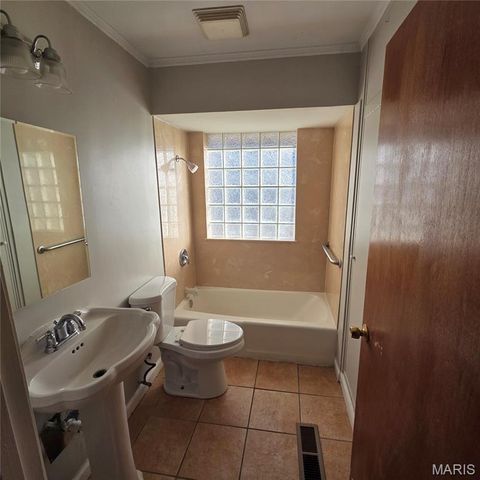 840 Lebon Drive, Bellefontaine Nghbrs, MO 63137