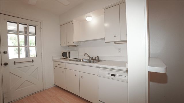 4211 Newton Avenue 209, Dallas, TX 75219