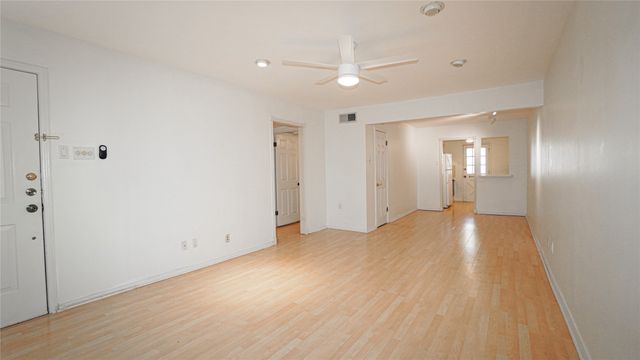 4211 Newton Avenue 209, Dallas, TX 75219