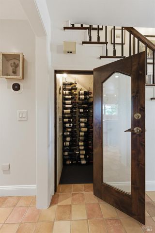 1167 Stanford Ct, Napa, CA 94558