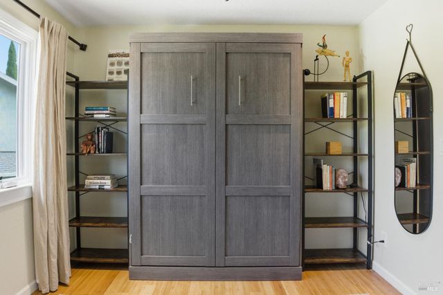 1167 Stanford Ct, Napa, CA 94558