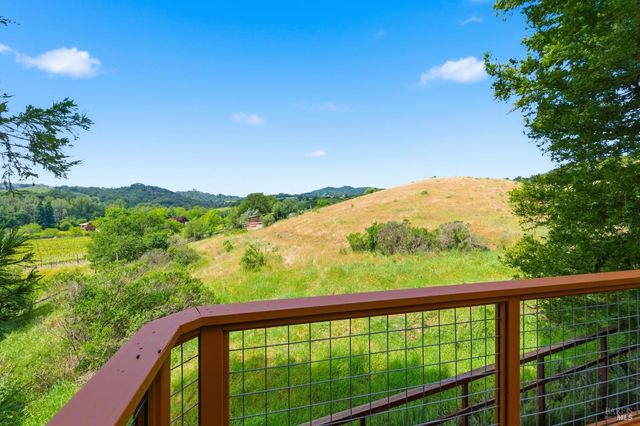 1167 Stanford Ct, Napa, CA 94558