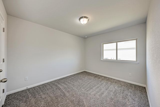 209 Forest Moon LN, Kyle, TX 78640