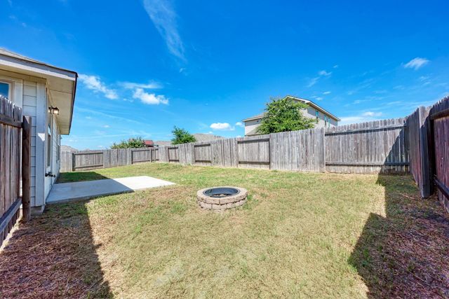 209 Forest Moon LN, Kyle, TX 78640