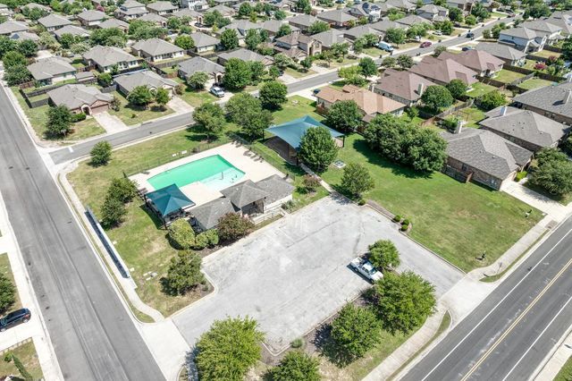 209 Forest Moon LN, Kyle, TX 78640